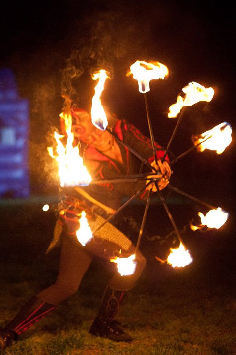 Organisation événements décoration team building jeux arbre de noel spectacle Organisation événément production arbre de noel team building soirée animations gonglable animations enfants artistes père noel nice canne menton monaco mougins juan les pins vence